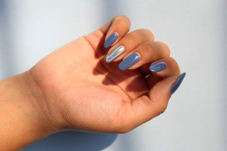3. 10 Gorgeous Pearl Chrome Nail Designs to Try - wide 5